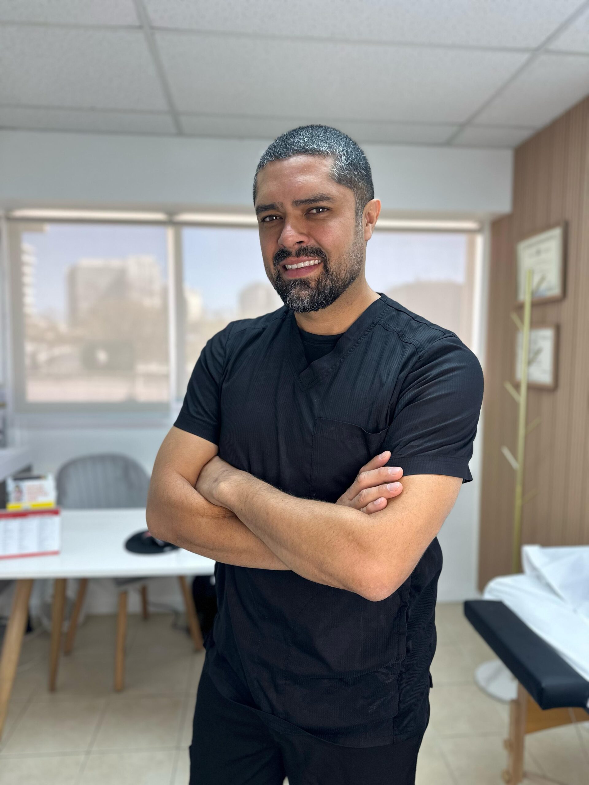 Dr. Christian Aguilar